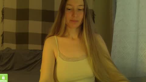 Snapshot of song_to_the_siren chatting on December 2024 10:08:01 AM Mary online show from December 2024 10:08:01 AM