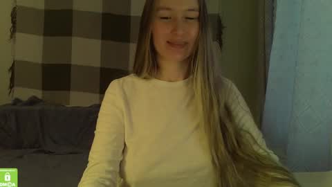 Snapshot of song_to_the_siren chatting on December 2024 11:18:01 AM Mary online show from December 2024 11:18:01 AM