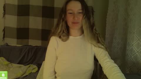 Snapshot of song_to_the_siren chatting on December 2024 04:57:02 PM Mary online show from December 2024 04:57:02 PM