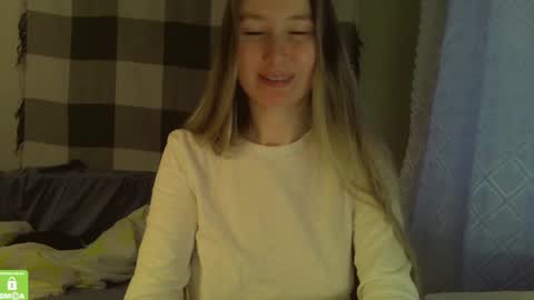 Snapshot of song_to_the_siren chatting on December 2024 10:10:02 AM Mary online show from December 2024 10:10:02 AM