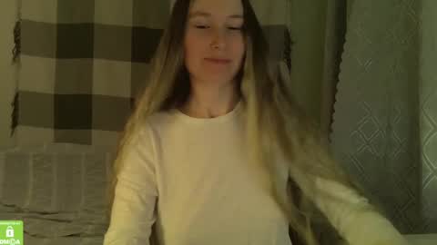 Snapshot of song_to_the_siren chatting on January 2025 08:40:02 PM Mary online show from January 2025 08:40:02 PM