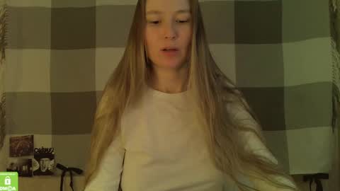 Snapshot of song_to_the_siren chatting on February 2025 11:09:01 AM Mary online show from February 2025 11:09:01 AM