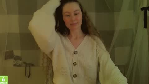 Snapshot of song_to_the_siren chatting on February 2025 10:58:01 AM Mary online show from February 2025 10:58:01 AM