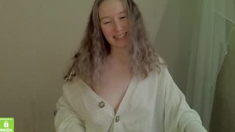 Snapshot of song_to_the_siren chatting on September 2025 10:37:01 AM Mary online show from September 2025 10:37:01 AM