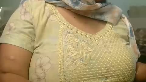 Snapshot of soni88888 chatting on March 2025 07:56:02 AM soni88888 online show from March 2025 07:56:02 AM