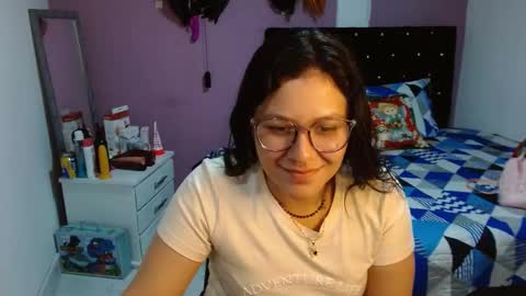 Snapshot of soniafuckboobs chatting on December 2024 11:06:02 PM soniafuckboobs online show from December 2024 11:06:02 PM