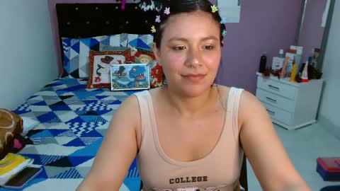 Snapshot of soniafuckboobs chatting on December 2024 06:25:01 PM soniafuckboobs online show from December 2024 06:25:01 PM