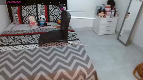 Snapshot of soniafuckboobs chatting on October 2025 02:46:02 PM soniafuckboobs online show from October 2025 02:46:02 PM