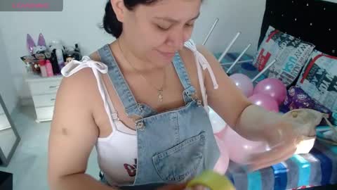 sonialatin69 online show from April 2026 12:22:01 PM