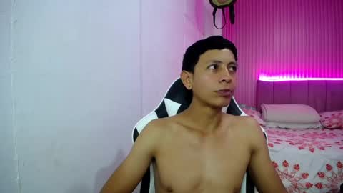 sonic_jess07 online show from April 2026 09:38:01 AM