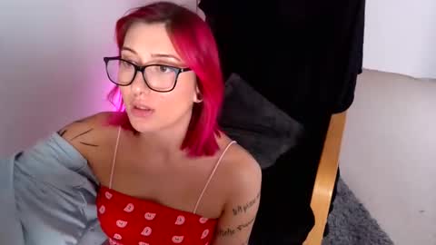 Sonja online show from February 2025 02:43:01 PM