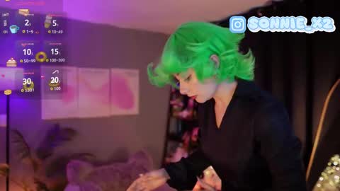 Sonnie online show from September 2025 01:23:02 PM