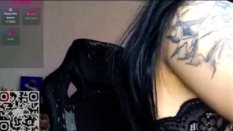 Snapshot of sonya_mikki chatting on November 2025 05:40:02 AM Sonya online show from November 2025 05:40:02 AM