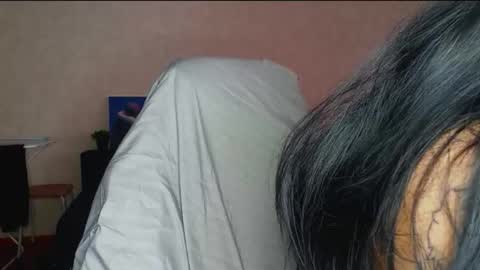 Snapshot of sonya_mikki chatting on December 2025 03:12:02 AM Sonya online show from December 2025 03:12:02 AM