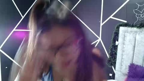 sophi4__ online show from December 2024 06:46:02 PM