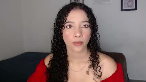 Snapshot of sophi_baby chatting on November 2025 05:34:01 AM Sophi baby online show from November 2025 05:34:01 AM