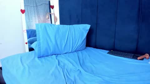 sophia__beauty online show from December 2025 05:09:01 PM