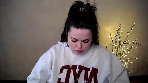 sophia__olsen online show from November 2025 06:36:02 AM