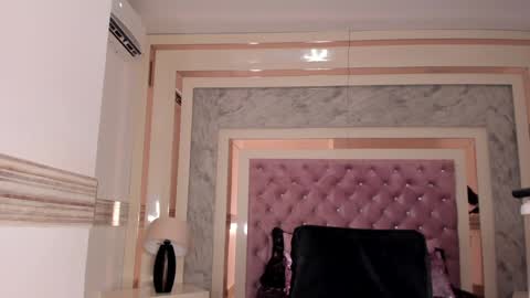 Snapshot of sophia_cambpell chatting on December 2024 08:47:02 PM Sophia online show from December 2024 08:47:02 PM