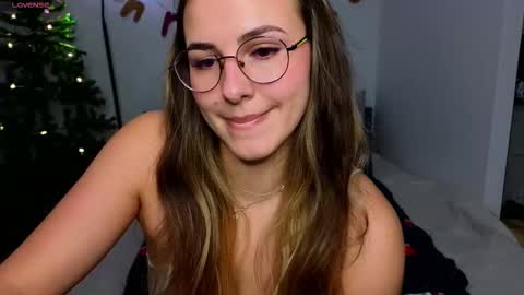 Sophia online show from December 2025 08:54:02 AM