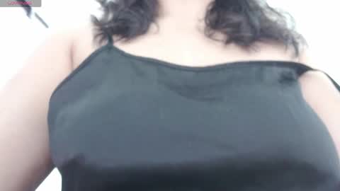 Sophia  online show from March 2026 01:58:02 PM