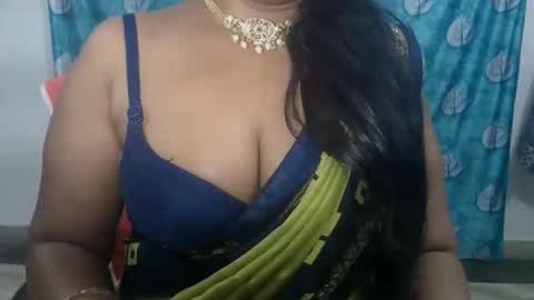 Snapshot of sophia_indian chatting on May 2026 06:46:02 PM Sophia Tamil online show from May 2026 06:46:02 PM
