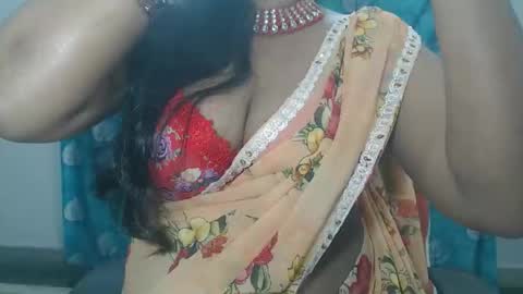 Snapshot of sophia_indian chatting on May 2026 05:04:02 AM Sophia Tamil online show from May 2026 05:04:02 AM