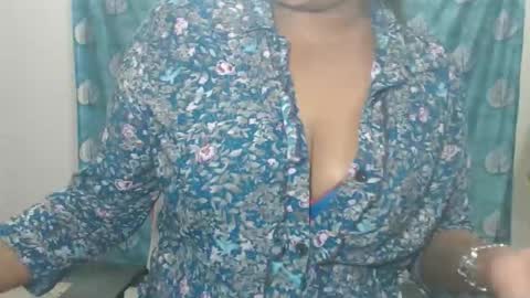 Snapshot of sophia_indian chatting on May 2026 05:16:02 AM Sophia Tamil online show from May 2026 05:16:02 AM