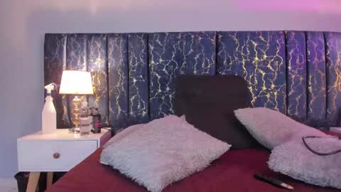 Sofia  online show from November 2025 07:36:02 PM