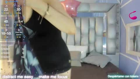     SOPHIA      online show from December 2025 02:21:01 PM