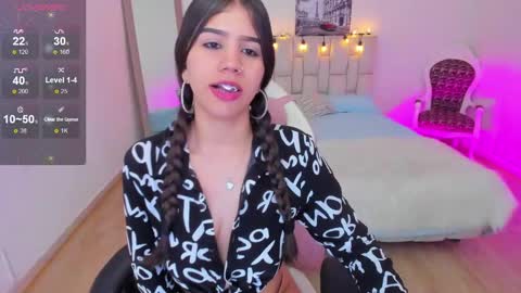 Snapshot of sophia_rincon chatting on February 2025 10:10:02 PM Sophia Rincon online show from February 2025 10:10:02 PM