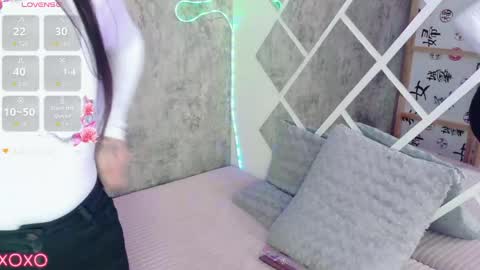 Snapshot of sophia_xoxo1 chatting on May 2026 02:00:02 PM Sophie online show from May 2026 02:00:02 PM