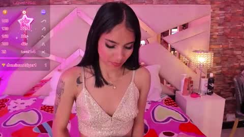 Snapshot of sophiaa_paris chatting on November 2025 03:15:01 AM Sophia Paris online show from November 2025 03:15:01 AM