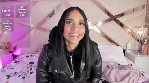 Snapshot of sophiaa_paris chatting on November 2025 03:05:02 AM Sophia Paris online show from November 2025 03:05:02 AM