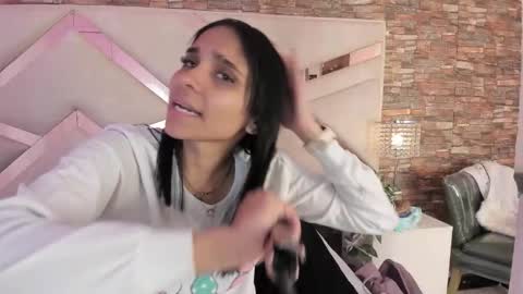 Snapshot of sophiaa_paris chatting on November 2025 04:16:01 AM Sophia Paris online show from November 2025 04:16:01 AM