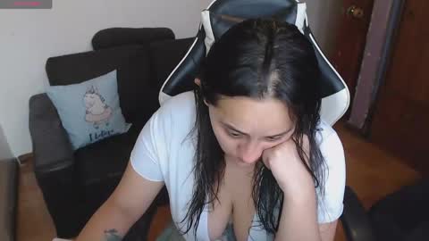 sophiaa_vega_ online show from April 2026 11:49:01 AM