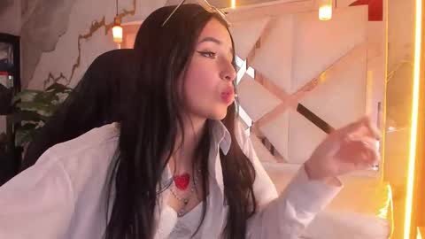 sophiadoll_tf online show from February 2026 08:48:02 PM