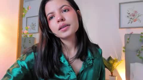 Snapshot of sophiahowland chatting on February 2026 09:29:02 PM Sophia Howland online show from February 2026 09:29:02 PM