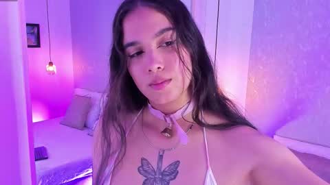 Sophia  online show from December 2025 06:08:02 AM