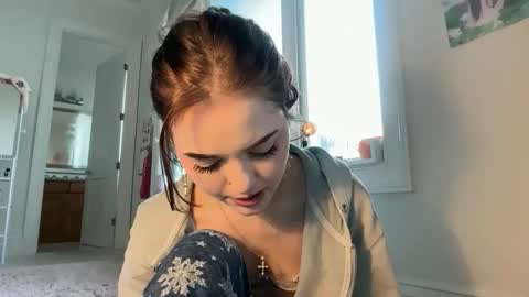 sophiarenae online show from February 2026 06:15:02 PM