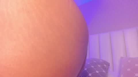 SophiaSmiths online show from October 2025 07:59:01 PM