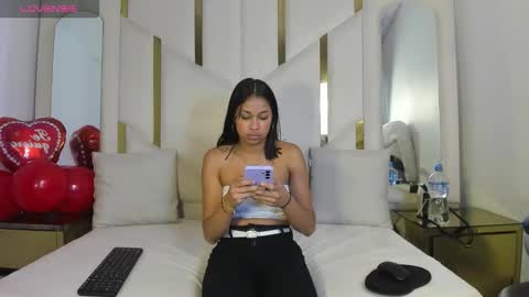 sophiasummer_ online show from February 2026 04:03:02 PM