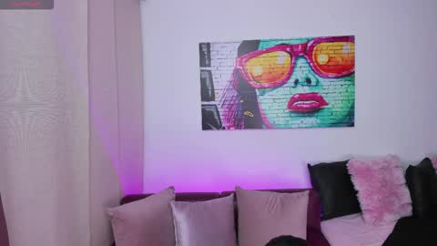 Snapshot of sophicarter_ chatting on October 2025 08:08:02 PM online show from October 2025 08:08:02 PM