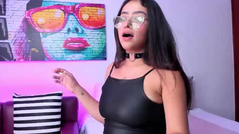 Snapshot of sophicarter_ chatting on December 2025 08:58:02 PM online show from December 2025 08:58:02 PM