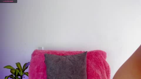 Snapshot of sophie_001 chatting on December 2024 07:52:02 PM  Sophie  online show from December 2024 07:52:02 PM