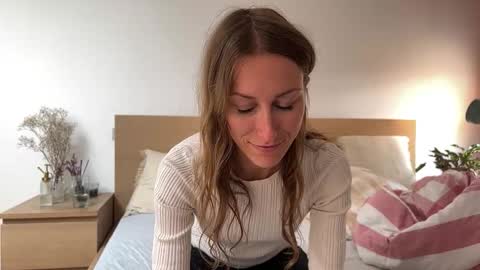 Snapshot of sophie_amalia chatting on September 2025 12:21:02 PM sophie_amalia online show from September 2025 12:21:02 PM