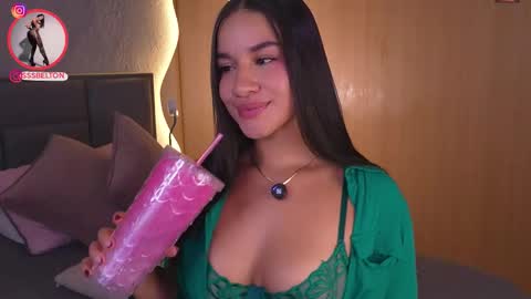 Snapshot of sophie_belton chatting on November 2025 10:54:02 PM sofia online show from November 2025 10:54:02 PM