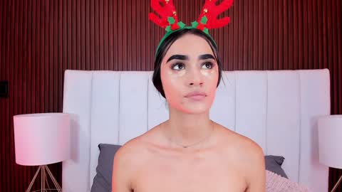 Snapshot of sophie_deargb chatting on December 2024 10:57:02 PM Sofia  santodomingo online show from December 2024 10:57:02 PM