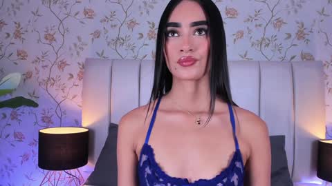 Snapshot of sophie_deargb chatting on January 2025 08:02:01 PM Sofia  santodomingo online show from January 2025 08:02:01 PM