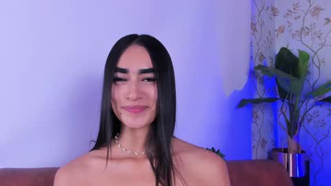 Snapshot of sophie_deargb chatting on January 2025 01:43:02 AM Sofia  santodomingo online show from January 2025 01:43:02 AM